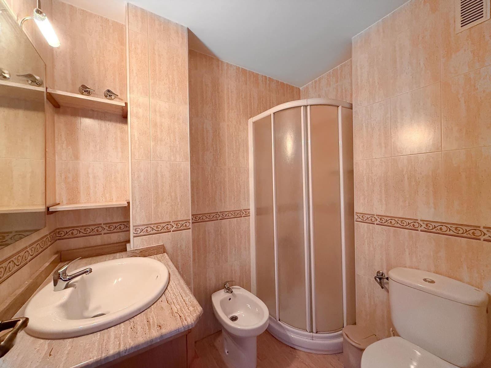 4 bedroom Flat for sale in Olula del Rio - € 145,000 (Ref: 9686590)