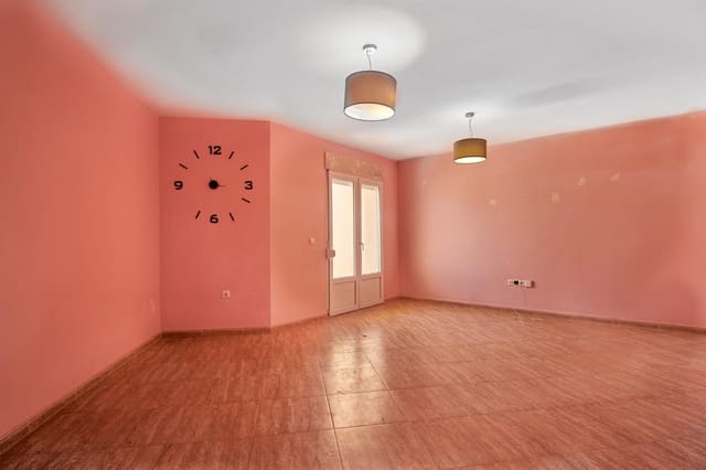 Piso de 3 habitaciones en Olula del Río en venta - 80.000 € (Ref: 9721836)