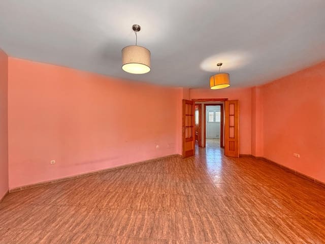 Piso de 3 habitaciones en Olula del Río en venta - 80.000 € (Ref: 9721836)