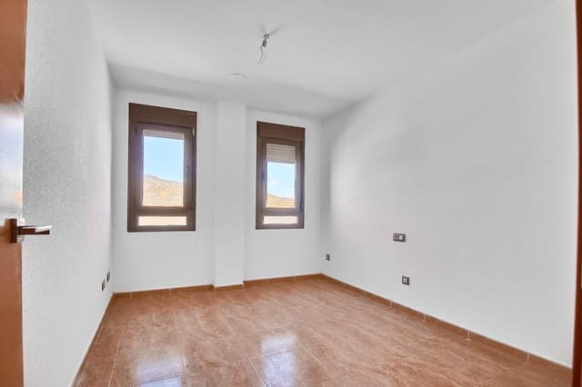 3 makuuhuone Asunto myytävänä paikassa Fines - 75 000 € (Ref: 9738940)