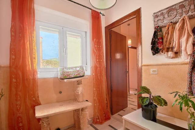4 bedroom Flat for sale in Macael - € 75,000 (Ref: 9806584)