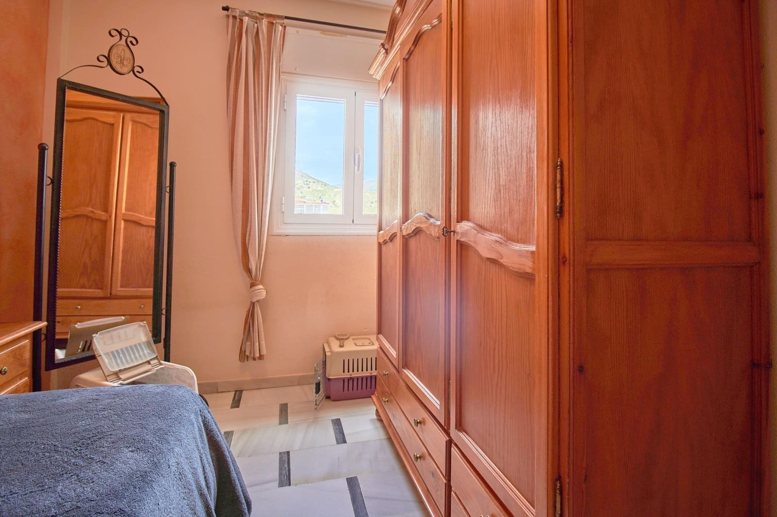 4 bedroom Flat for sale in Macael - € 75,000 (Ref: 9806584)