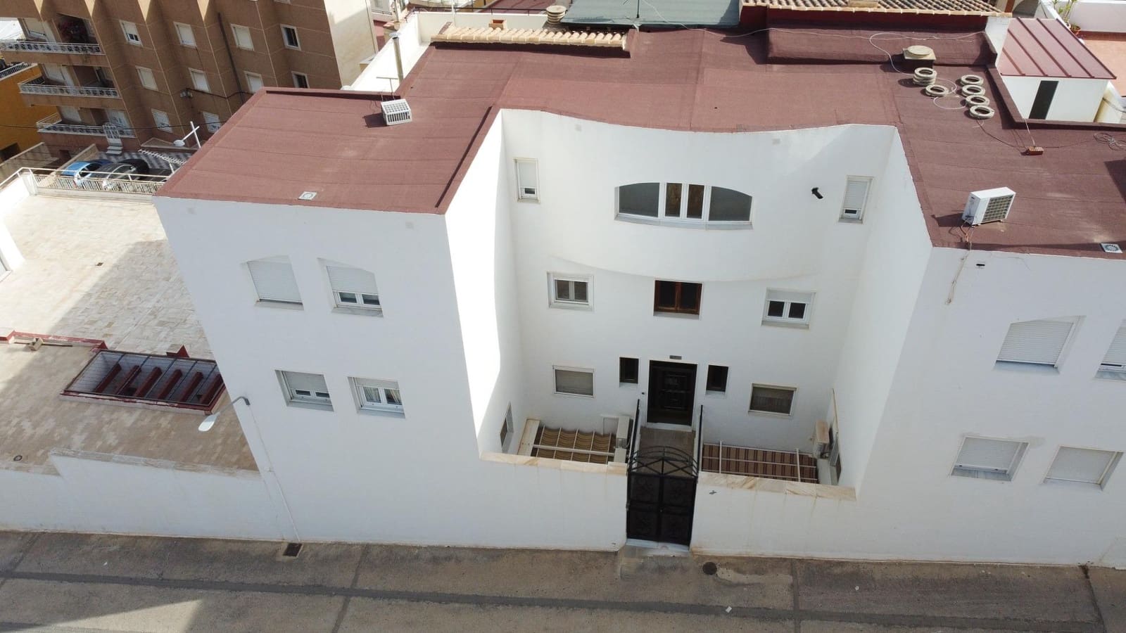 4 bedroom Flat for sale in Macael - € 75,000 (Ref: 9806584)