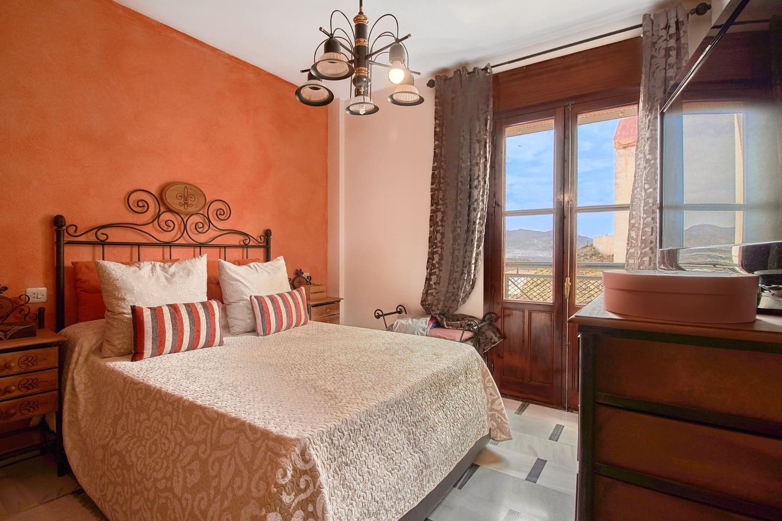 4 bedroom Flat for sale in Macael - € 75,000 (Ref: 9806584)