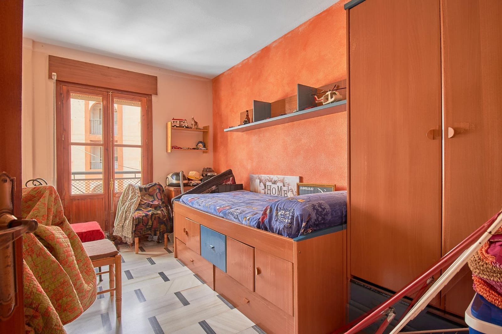 4 bedroom Flat for sale in Macael - € 75,000 (Ref: 9806584)