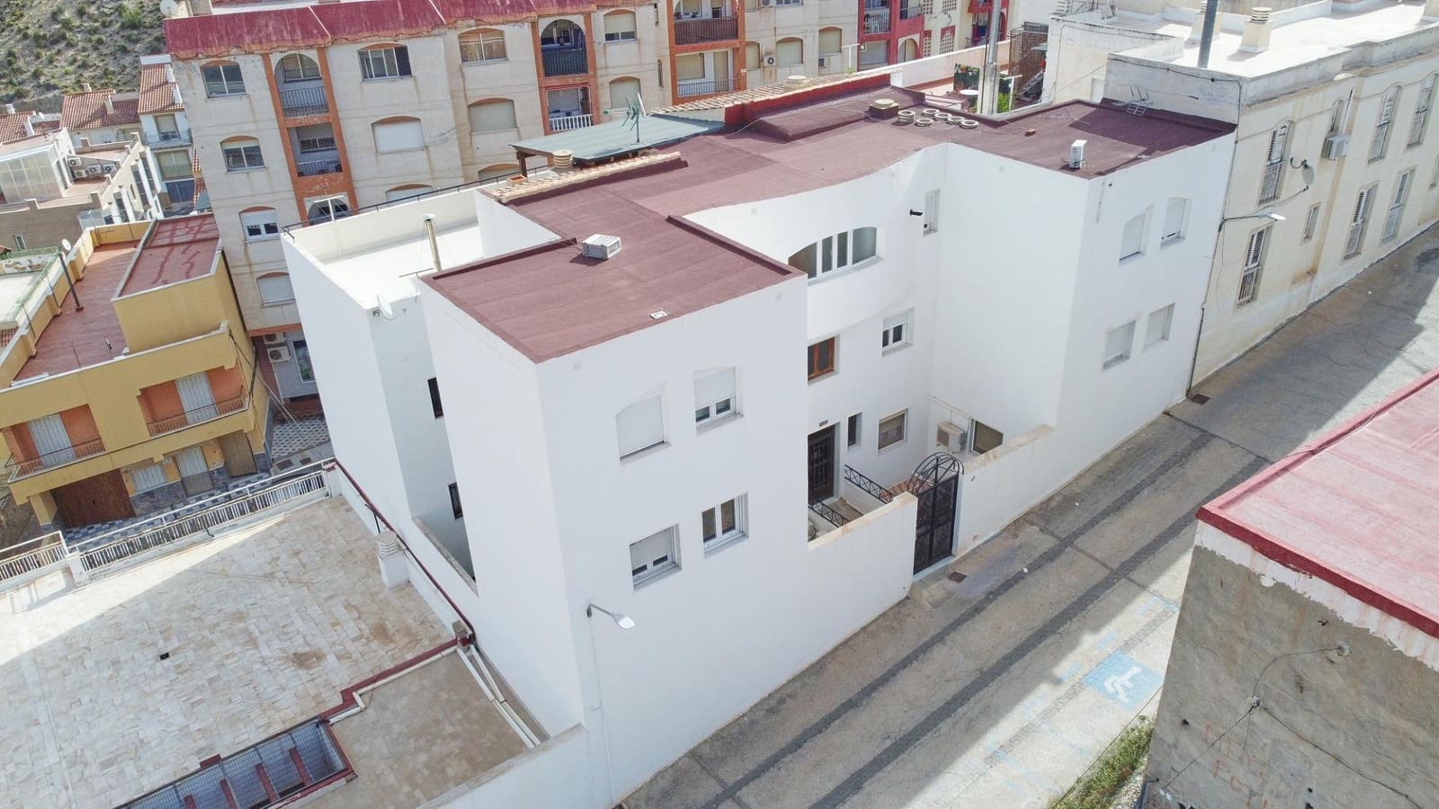 4 bedroom Flat for sale in Macael - € 75,000 (Ref: 9806584)