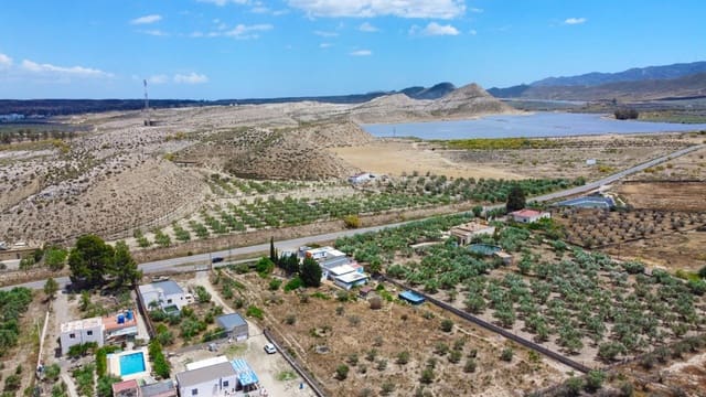 5 bedroom Finca/Country House for sale in Tabernas with garage - € 299,950 (Ref: 9918629)