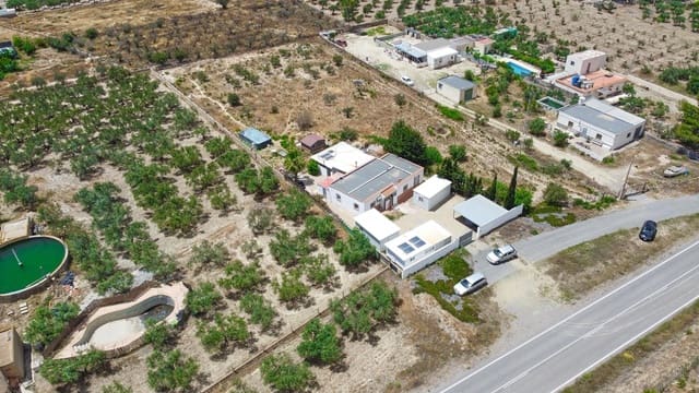 5 bedroom Finca/Country House for sale in Tabernas with garage - € 299,950 (Ref: 9918629)