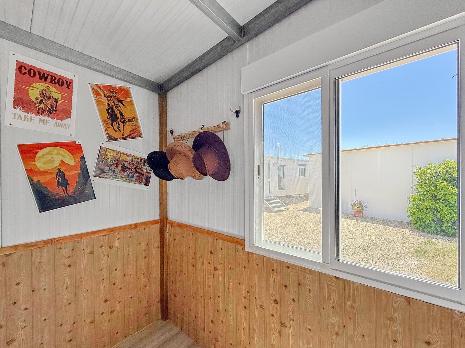 5 bedroom Finca/Country House for sale in Tabernas with garage - € 299,950 (Ref: 9918629)