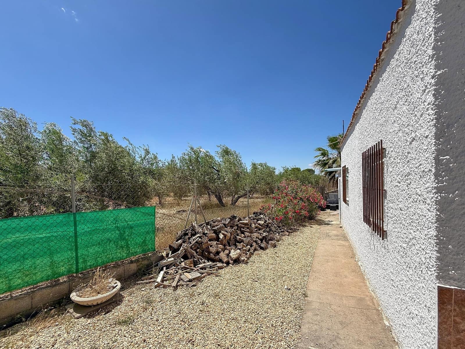 5 bedroom Finca/Country House for sale in Tabernas with garage - € 299,950 (Ref: 9918629)