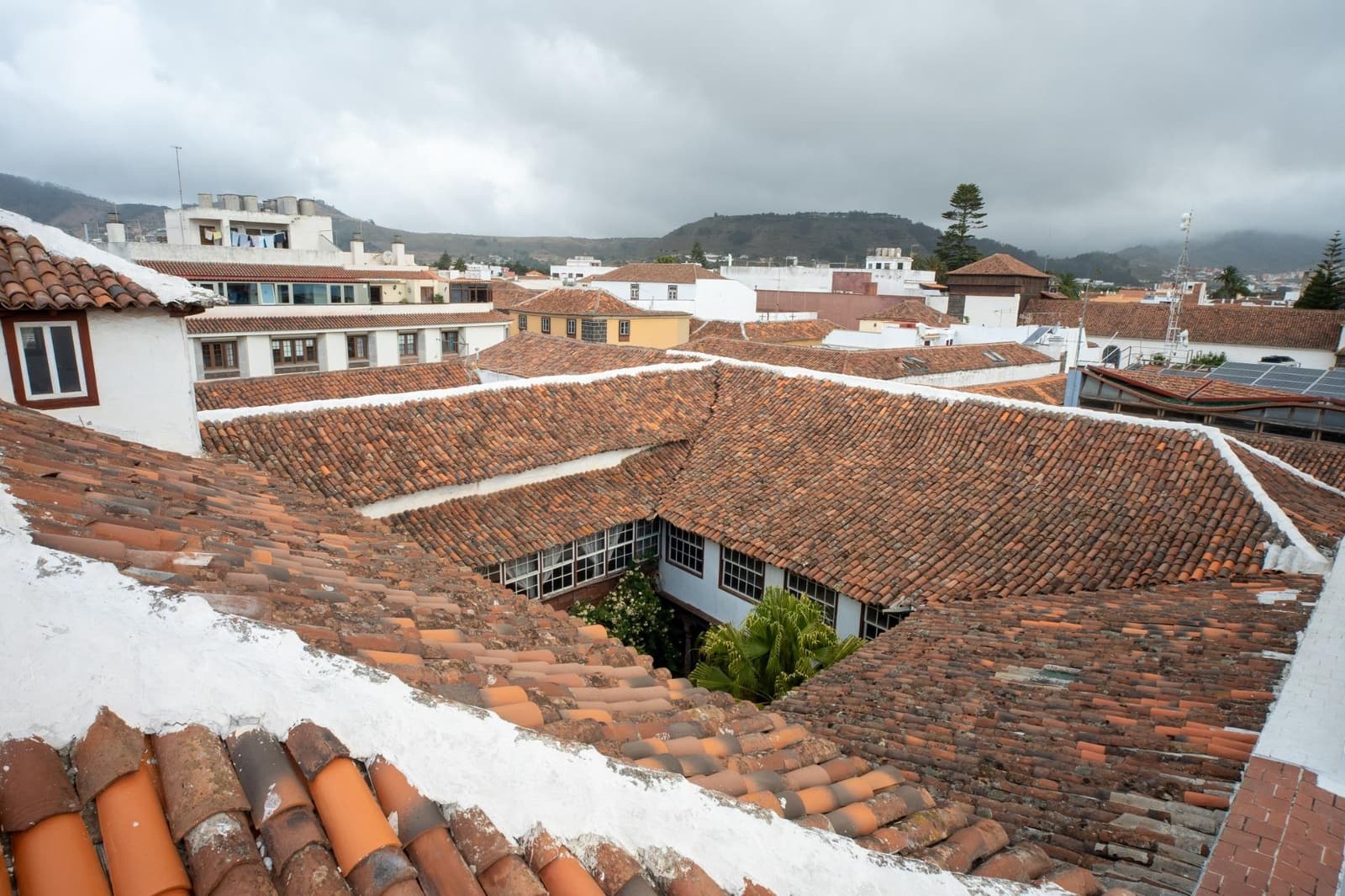 30 soverom Hus til salgs i San Cristobal de La Laguna med garasje - € 1 940 000 (Ref: 9234871)