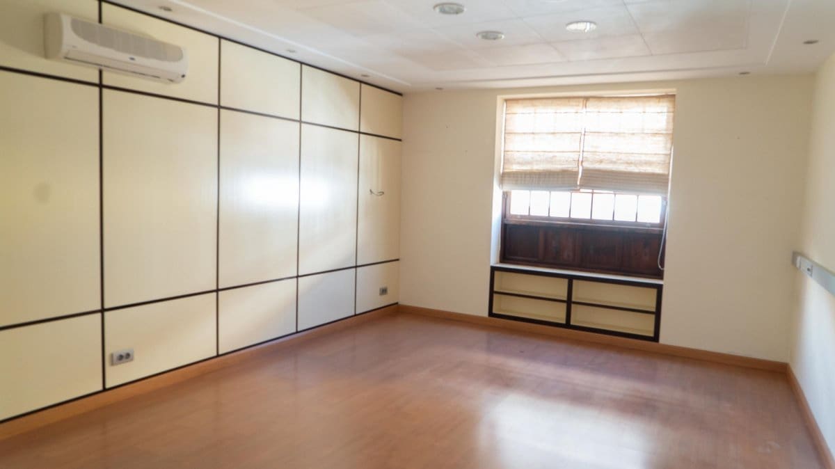 Erhverv til salg i San Cristobal de La Laguna - € 995.000 (Ref: 9234872)