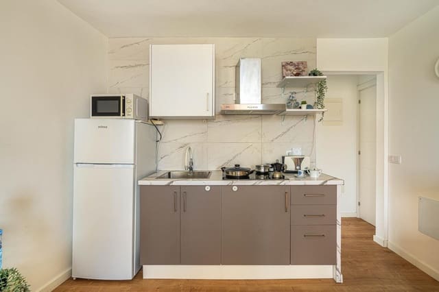 2 soverom Leilighet til leie i Puerto de la Cruz - € 1 200 (Ref: 9257525)