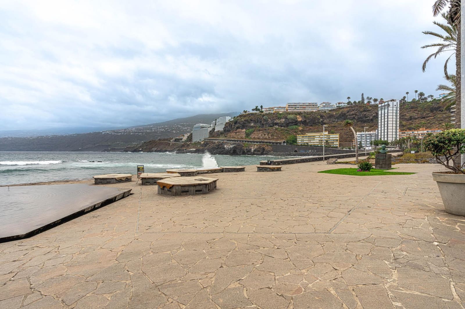 2 soveværelse Lejlighed til leje i Puerto de la Cruz - € 1.200 (Ref: 9257525)