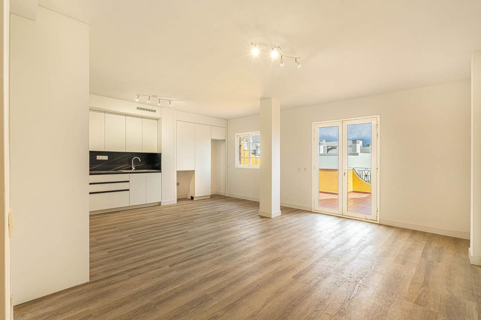 2 soveværelse Penthouse til leje i Guimar - € 1.100 (Ref: 9312751)