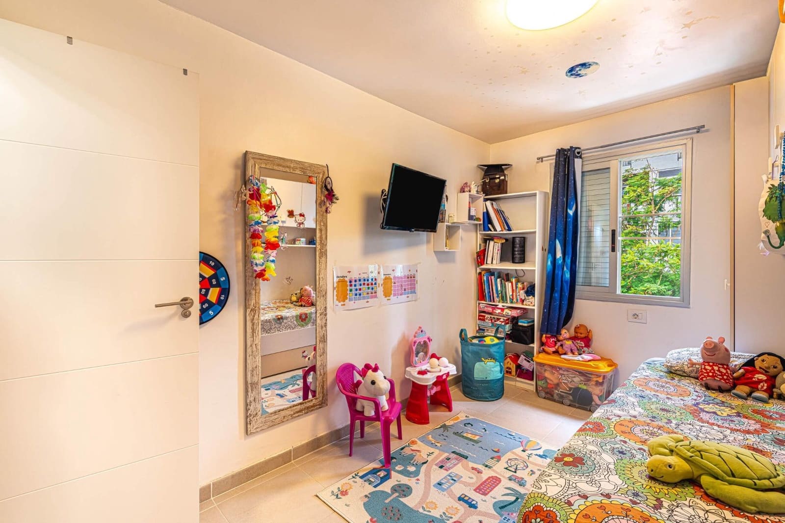 4 bedroom Flat for sale in Santa Cruz de Tenerife - € 195,000 (Ref: 9353502)