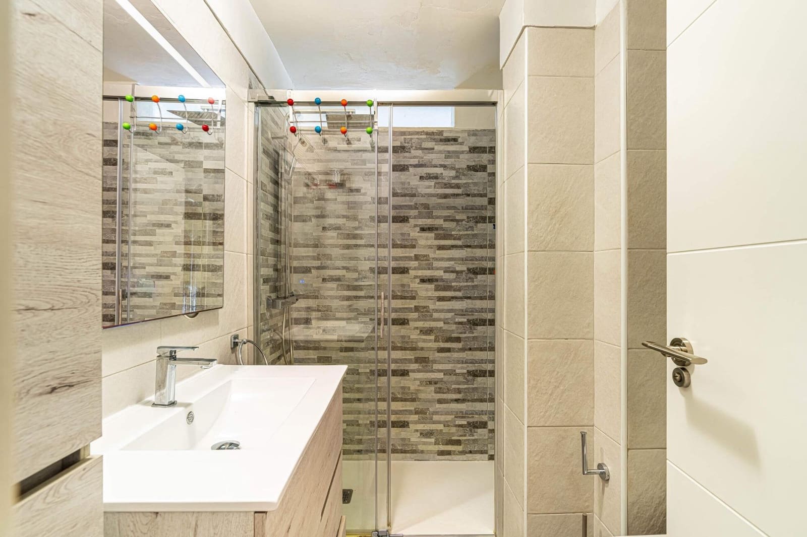 4 bedroom Flat for sale in Santa Cruz de Tenerife - € 195,000 (Ref: 9353502)