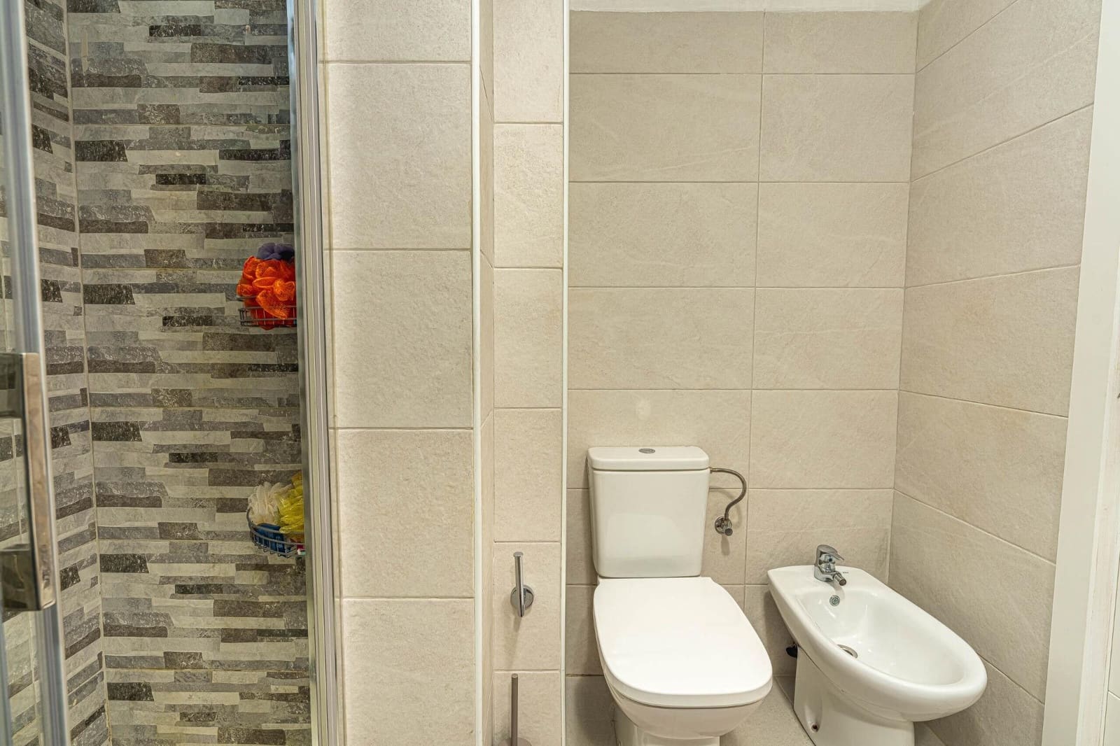 4 bedroom Flat for sale in Santa Cruz de Tenerife - € 195,000 (Ref: 9353502)