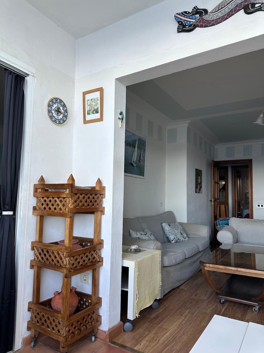 3 bedroom Flat for rent in Tabaiba with pool garage - € 1,500 (Ref: 9388128)