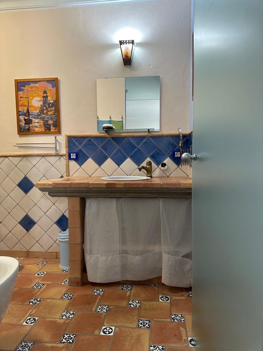 3 bedroom Flat for rent in Tabaiba with pool garage - € 1,500 (Ref: 9388128)