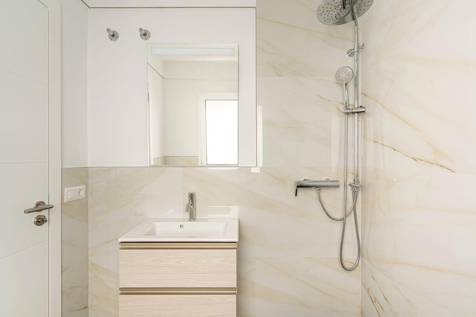 3 sovrum Semi-fristående Villa till salu i San Cristobal de La Laguna med garage - 448 000 € (Ref: 9401821)