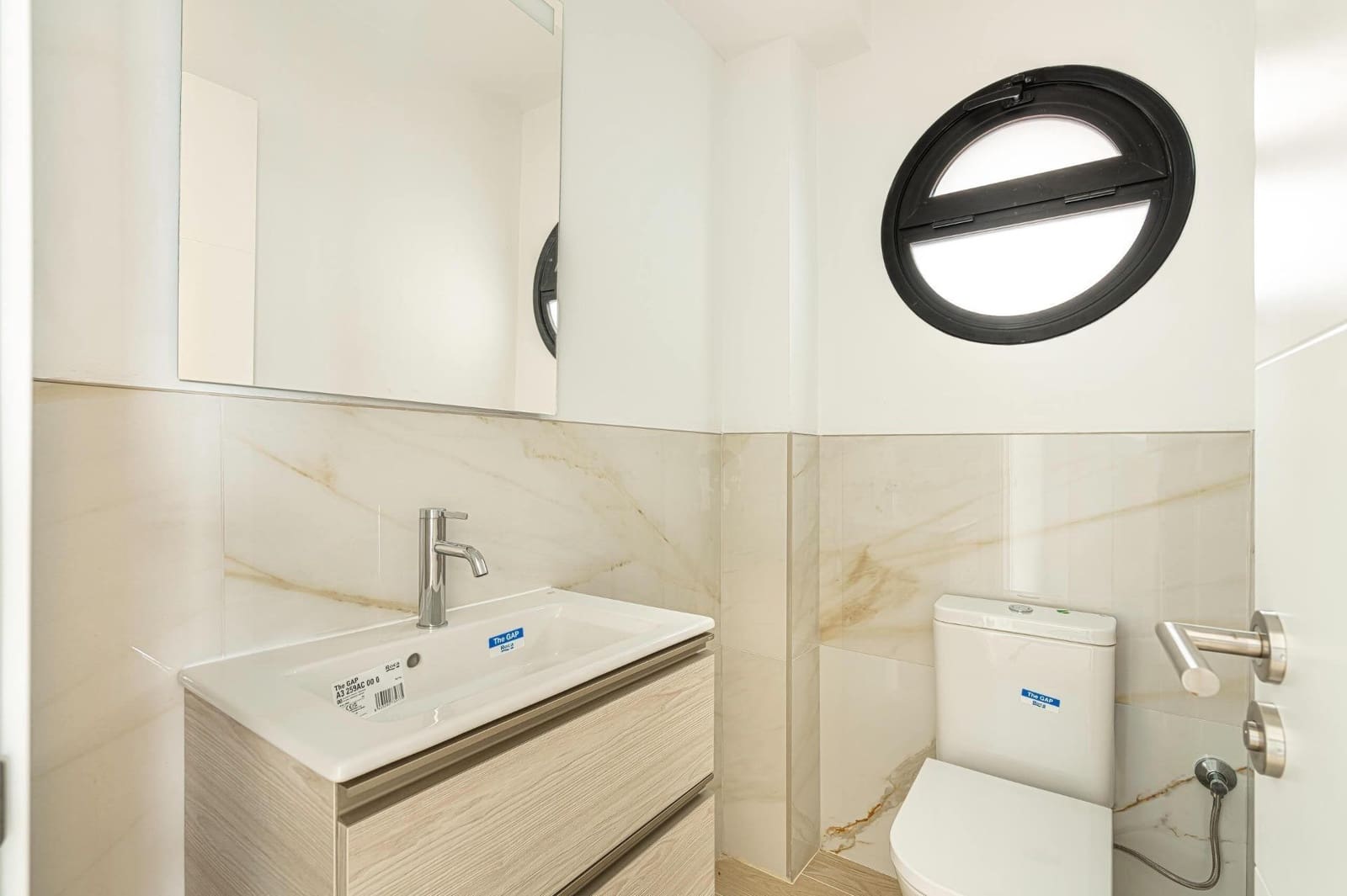 3 makuuhuone Paritalo myytävänä paikassa San Cristobal de La Laguna mukana 
autotalli - 419 000 € (Ref: 9502682)