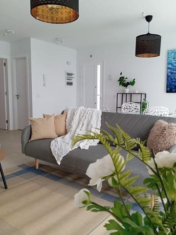 3 soveværelse Semi-Rækkehus til salg i San Cristóbal de La Laguna med garage - € 419.000 (Ref: 9502682)