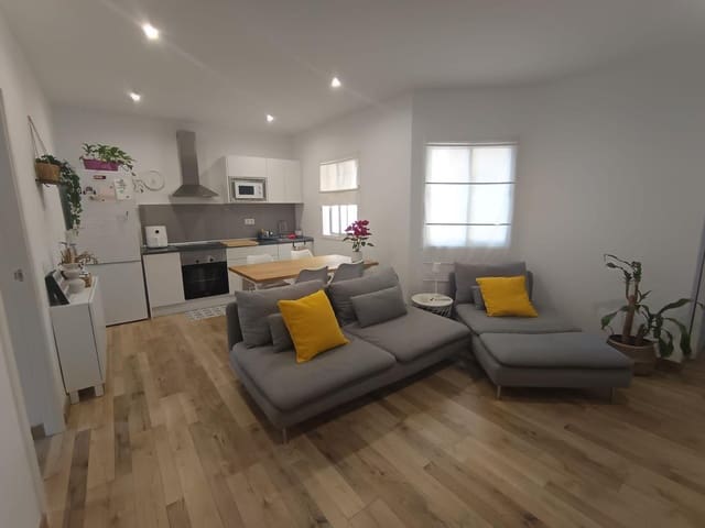 Piso de 2 habitaciones en La Salud, Santa Cruz de Tenerife en venta - 199.000 € (Ref: 9704973)