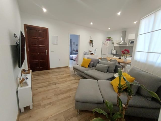 Piso de 2 habitaciones en La Salud, Santa Cruz de Tenerife en venta - 199.000 € (Ref: 9704973)