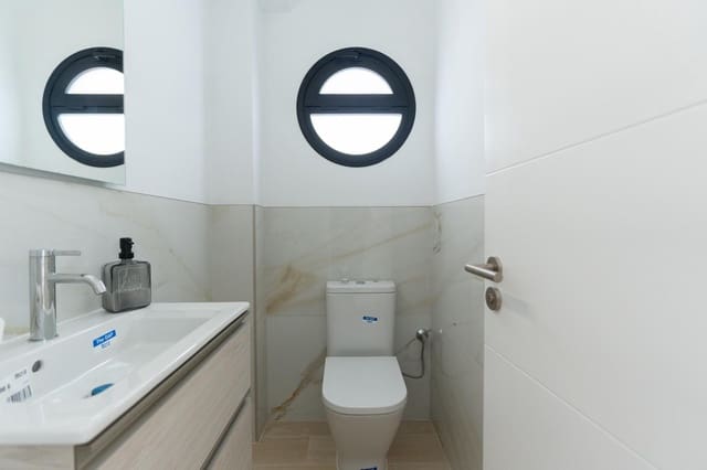 3 Zimmer Doppelhaus zu verkaufen in San Cristóbal de La Laguna mit Garage - 419.000 € (Ref: 9739006)