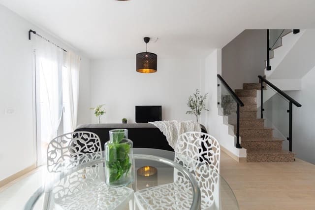 3 chambre Villa/Maison Semi-Mitoyenne à vendre à San Cristóbal de La Laguna avec garage - 419 000 € (Ref: 9739006)