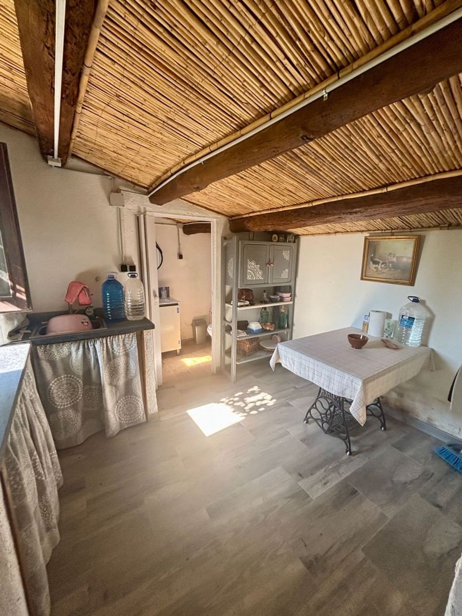 Landgrundstück zu verkaufen in Ginestar - 58.000 € (Ref: 10094027)
