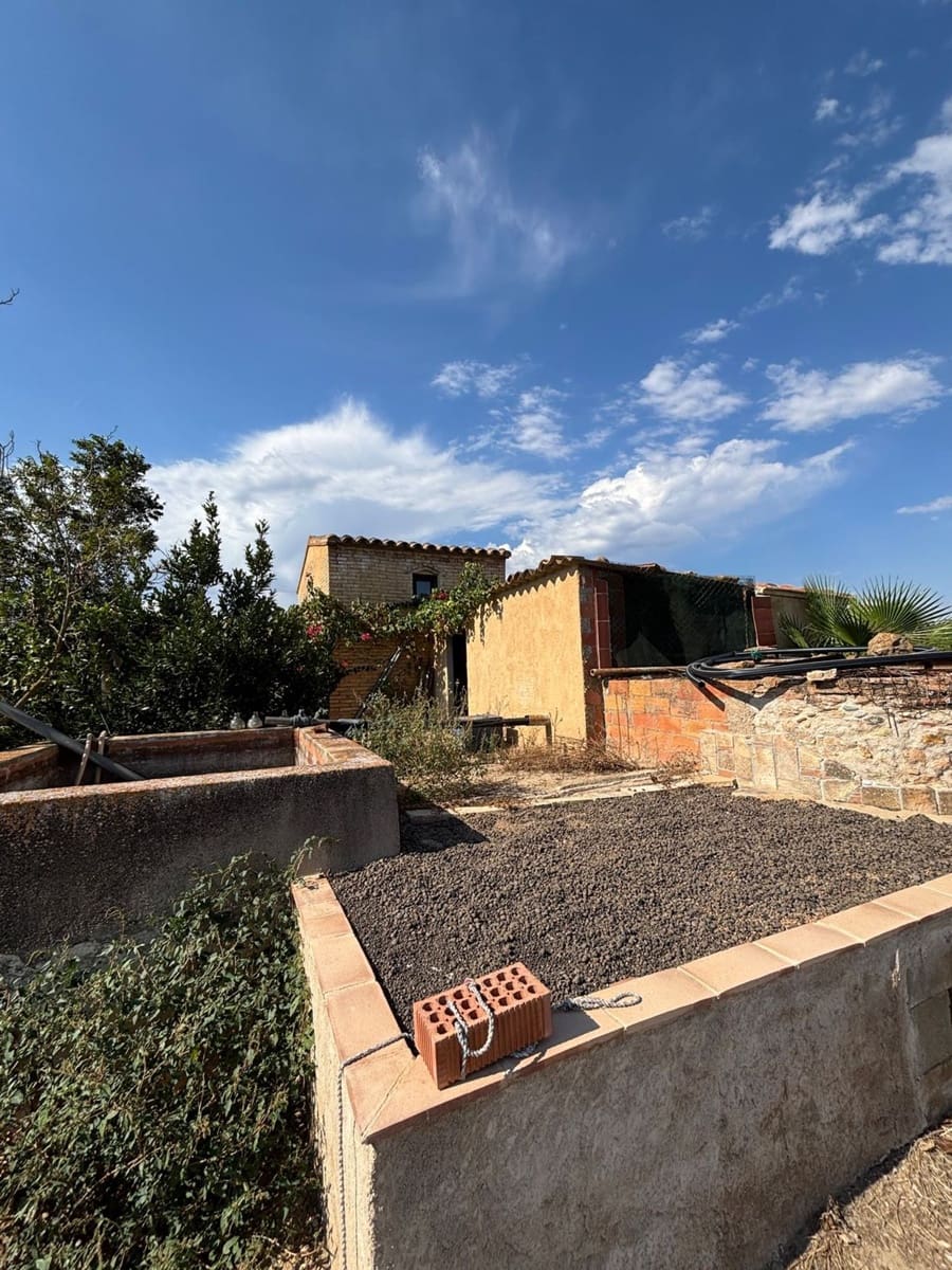 Landgrundstück zu verkaufen in Ginestar - 58.000 € (Ref: 10094027)