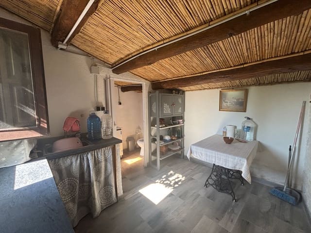 Landgrundstück zu verkaufen in Ginestar - 58.000 € (Ref: 10094027)