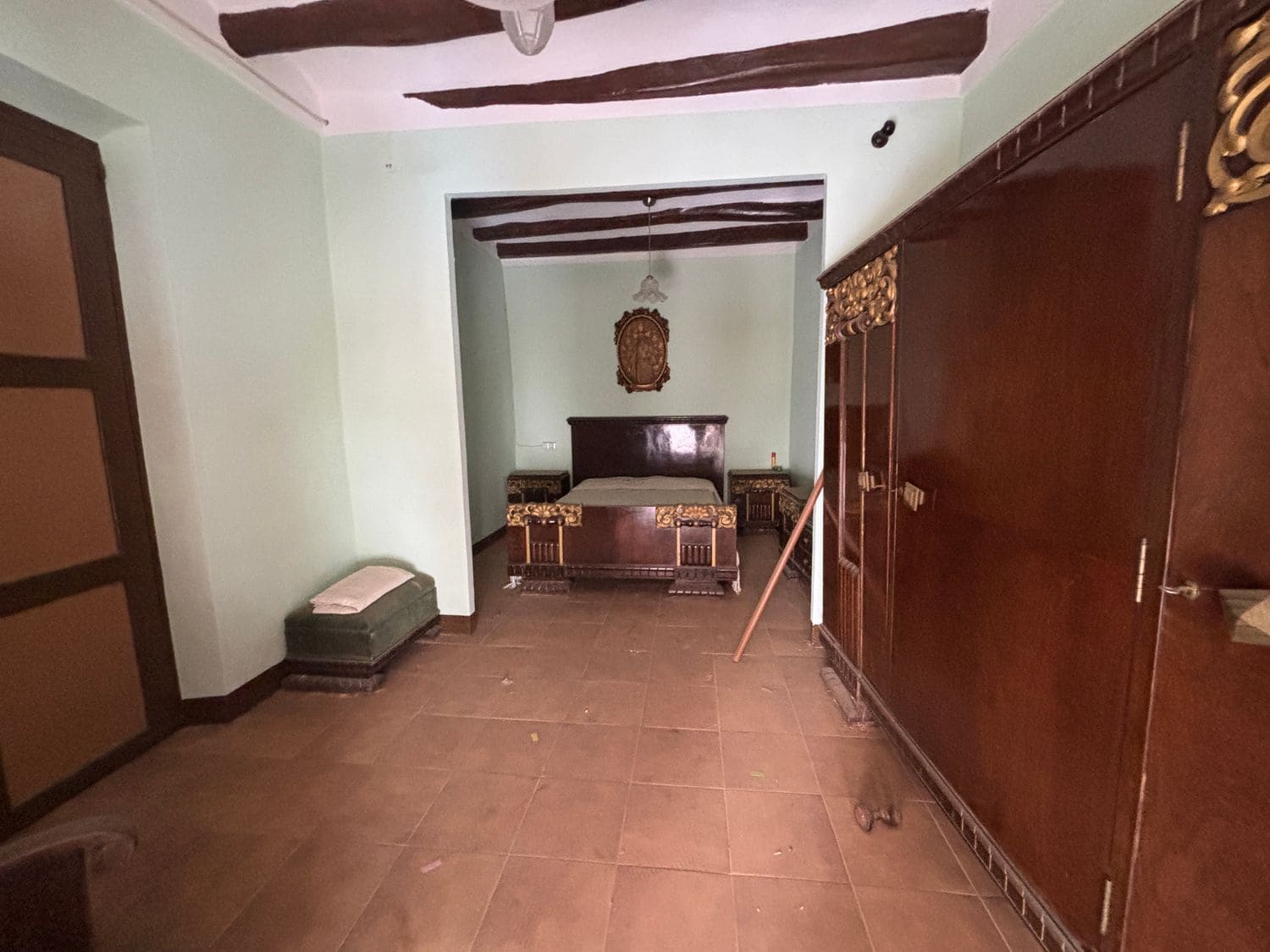 8 bedroom Finca/Country House for sale in Asco with garage - € 180,000 (Ref: 10160995)