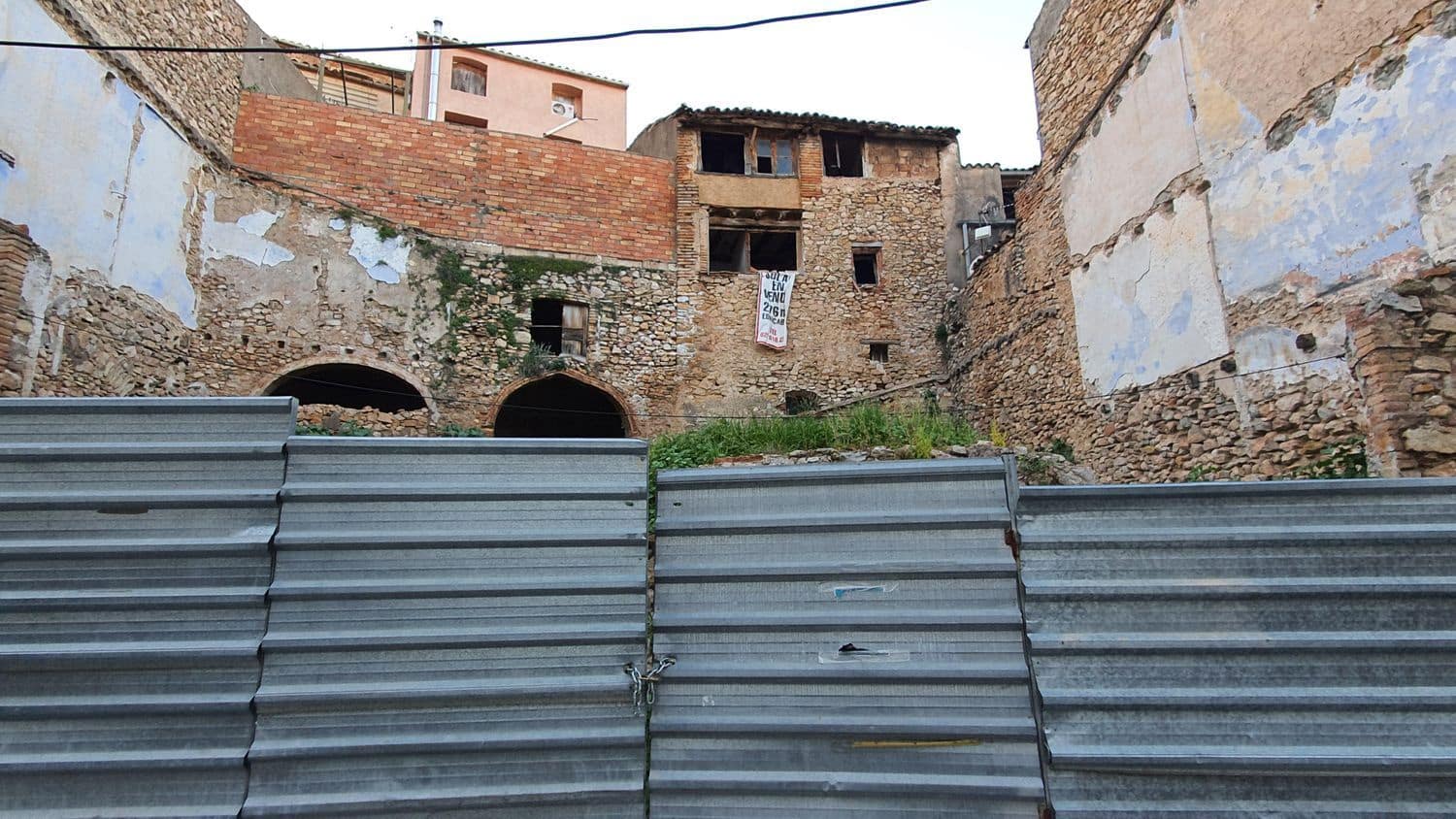 Finca/Casa Rural de 4 habitaciones en Tivissa en venta con garaje - 39.000 € (Ref: 6739031)