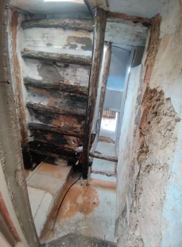 Finka/Dom wiejski na sprzedaż w La Serra d'Almos, Tivissa z garażem - 13 000 € (Ref: 7947968)