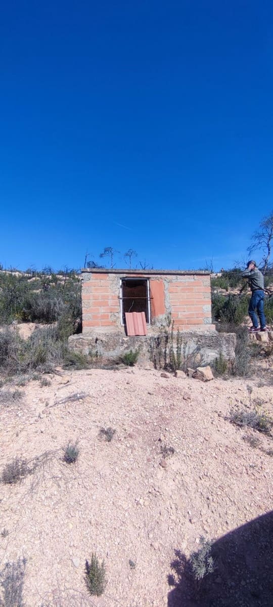 1 soveværelse Finca/Landehus til salg i Flix med garage - € 34.000 (Ref: 8247276)