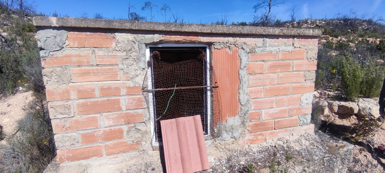 1 soveværelse Finca/Landehus til salg i Flix med garage - € 34.000 (Ref: 8247276)