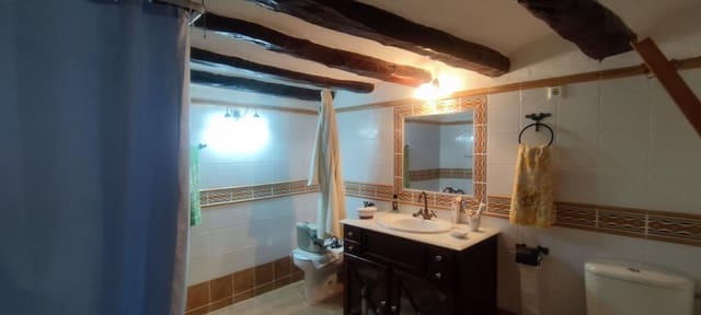 2 bedroom Finca/Country House for sale in Tivissa with garage - € 70,000 (Ref: 8599225)