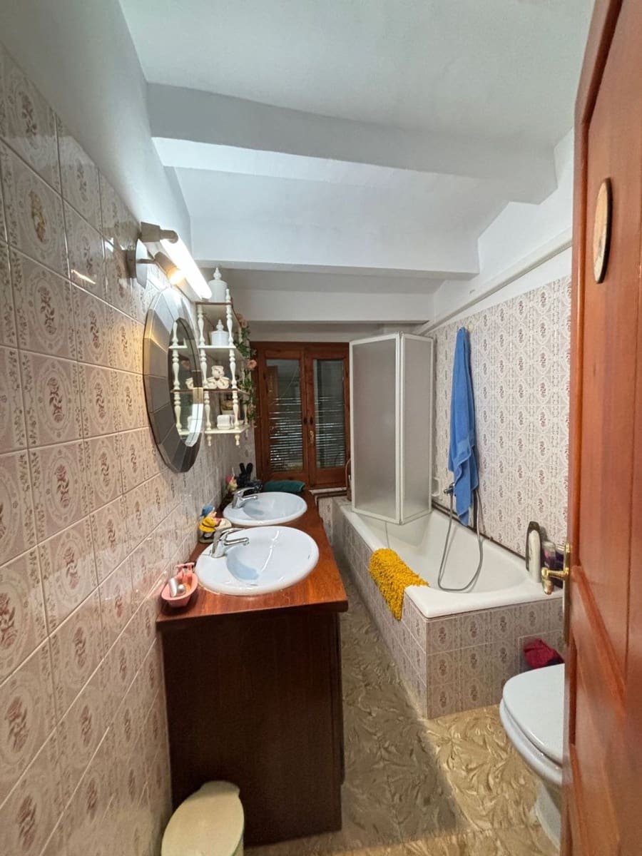 2 sypialnia Finka/Dom wiejski na sprzedaż w Tivissa z garażem - 199 000 € (Ref: 8638200)