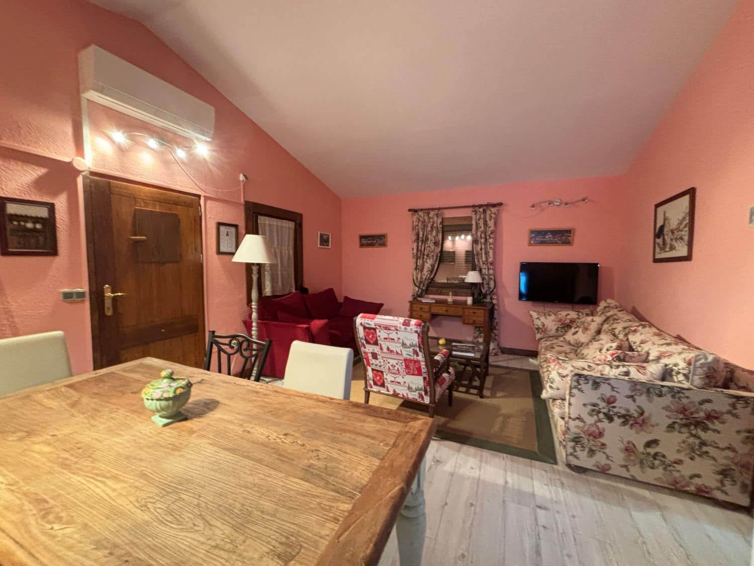 2 sypialnia Finka/Dom wiejski na sprzedaż w Tivissa z garażem - 199 000 € (Ref: 8638200)