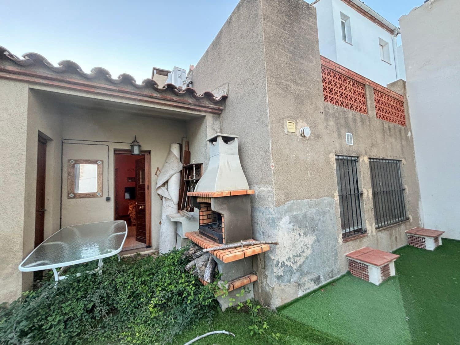 2 sypialnia Finka/Dom wiejski na sprzedaż w Tivissa z garażem - 199 000 € (Ref: 8638200)