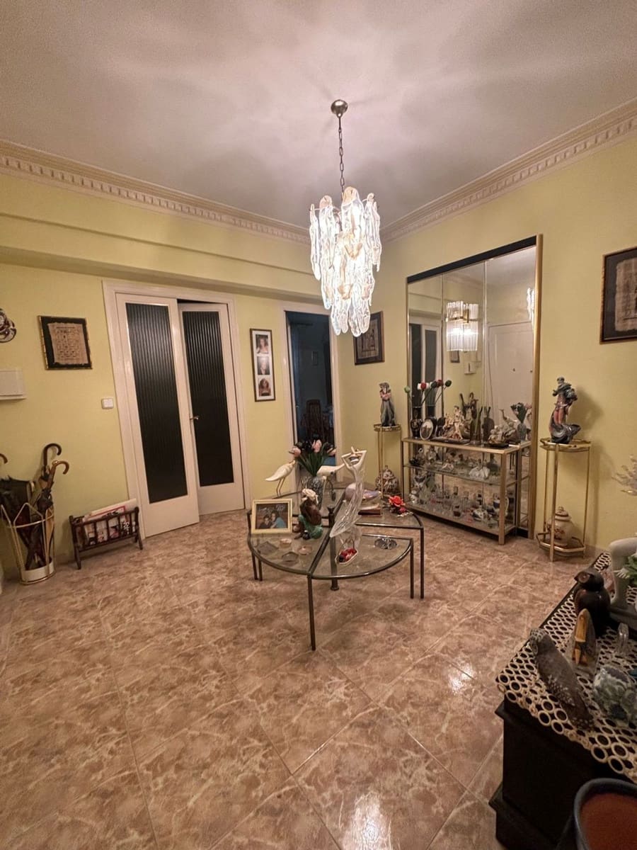 Apartamento de 4 habitaciones en Flix en venta con garaje - 99.000 € (Ref: 8640727)