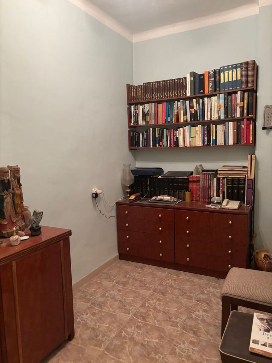 Apartamento de 4 habitaciones en Flix en venta con garaje - 99.000 € (Ref: 8640727)