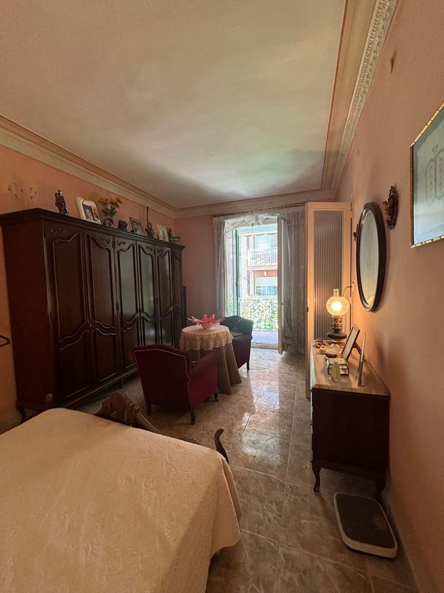 Apartamento de 4 habitaciones en Flix en venta con garaje - 99.000 € (Ref: 8640727)