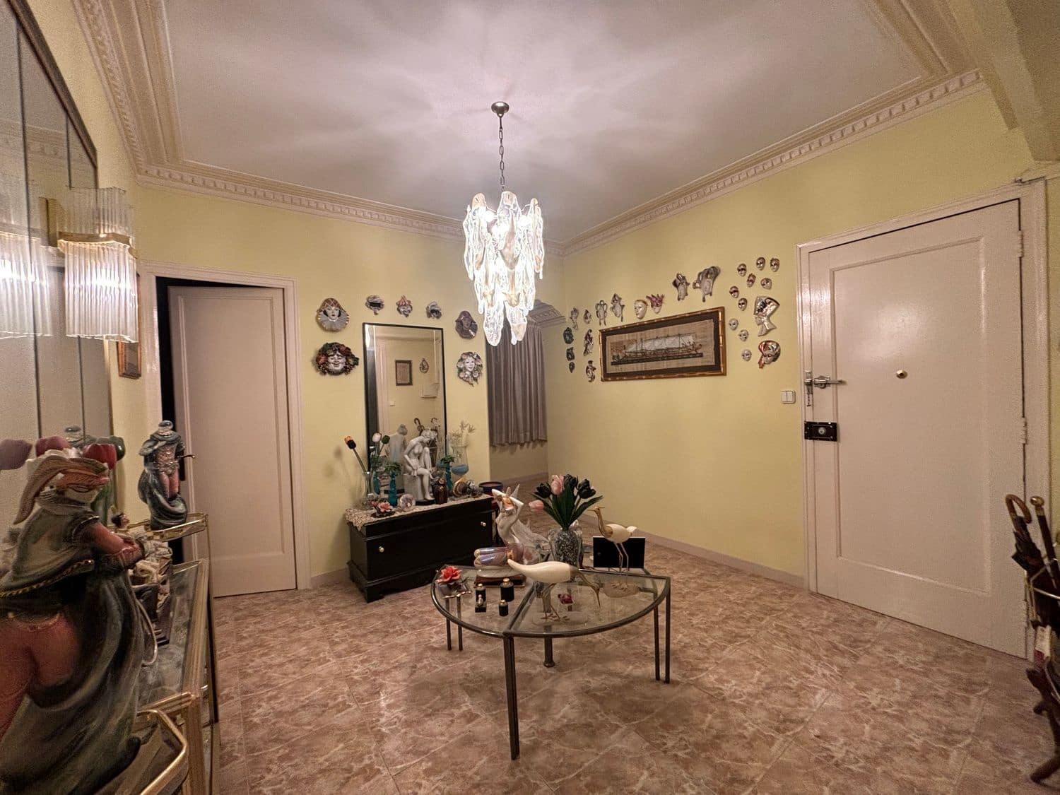 Apartamento de 4 habitaciones en Flix en venta con garaje - 99.000 € (Ref: 8640727)