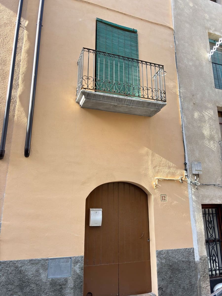 3 slaapkamer Finca/Landhuis te koop in Tivissa met garage - € 26.000 (Ref: 8679473)