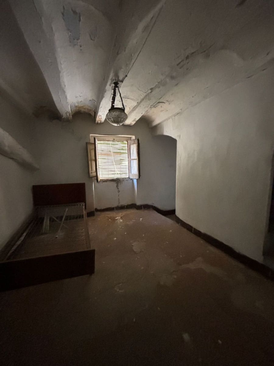 3 slaapkamer Finca/Landhuis te koop in Tivissa met garage - € 26.000 (Ref: 8679473)