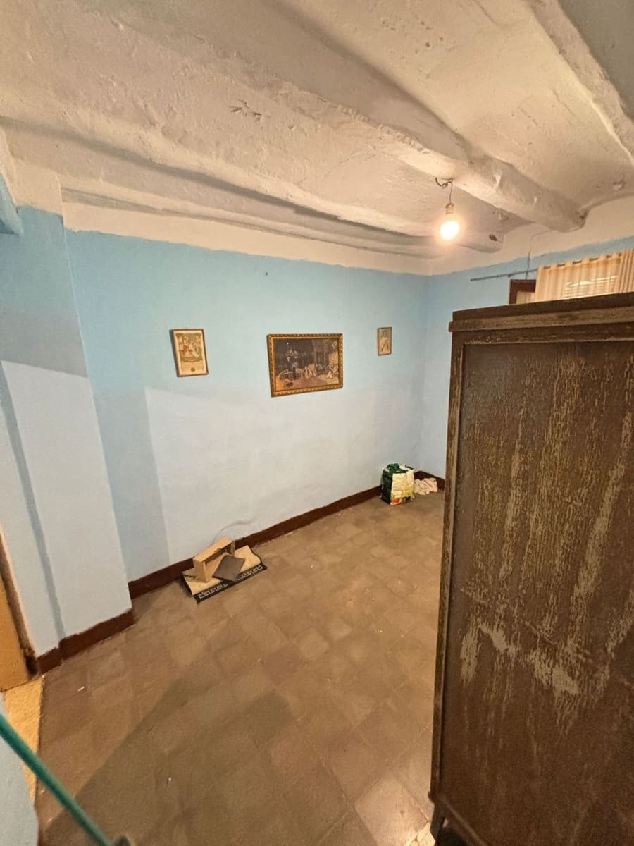 3 slaapkamer Finca/Landhuis te koop in Tivissa met garage - € 26.000 (Ref: 8679473)